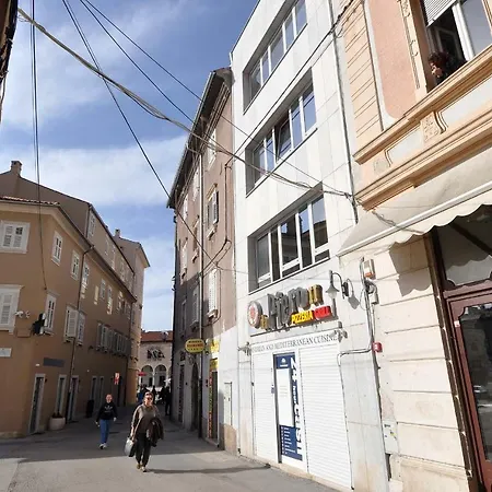Forum App Apartman